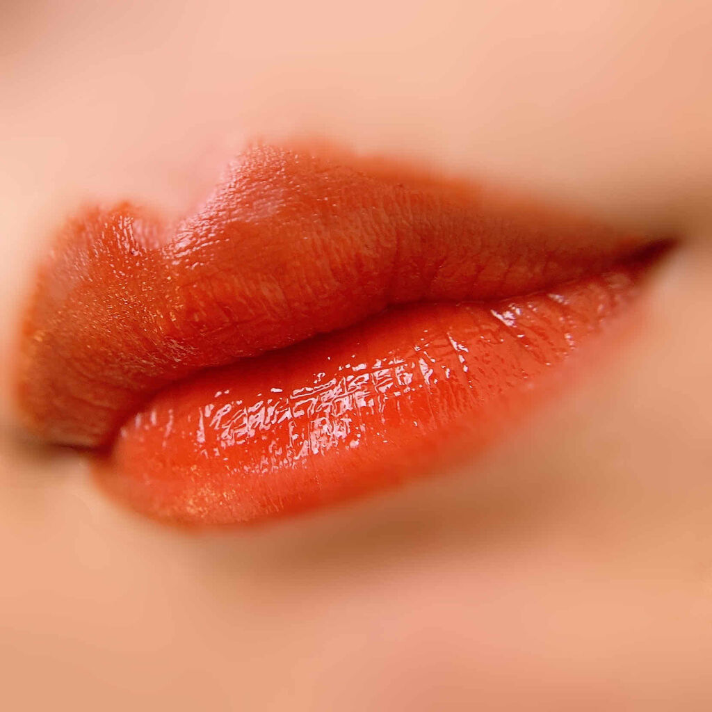 ソーラーティンティドフローパウダー/THREE/プレストパウダーを使ったクチコミ（3枚目）