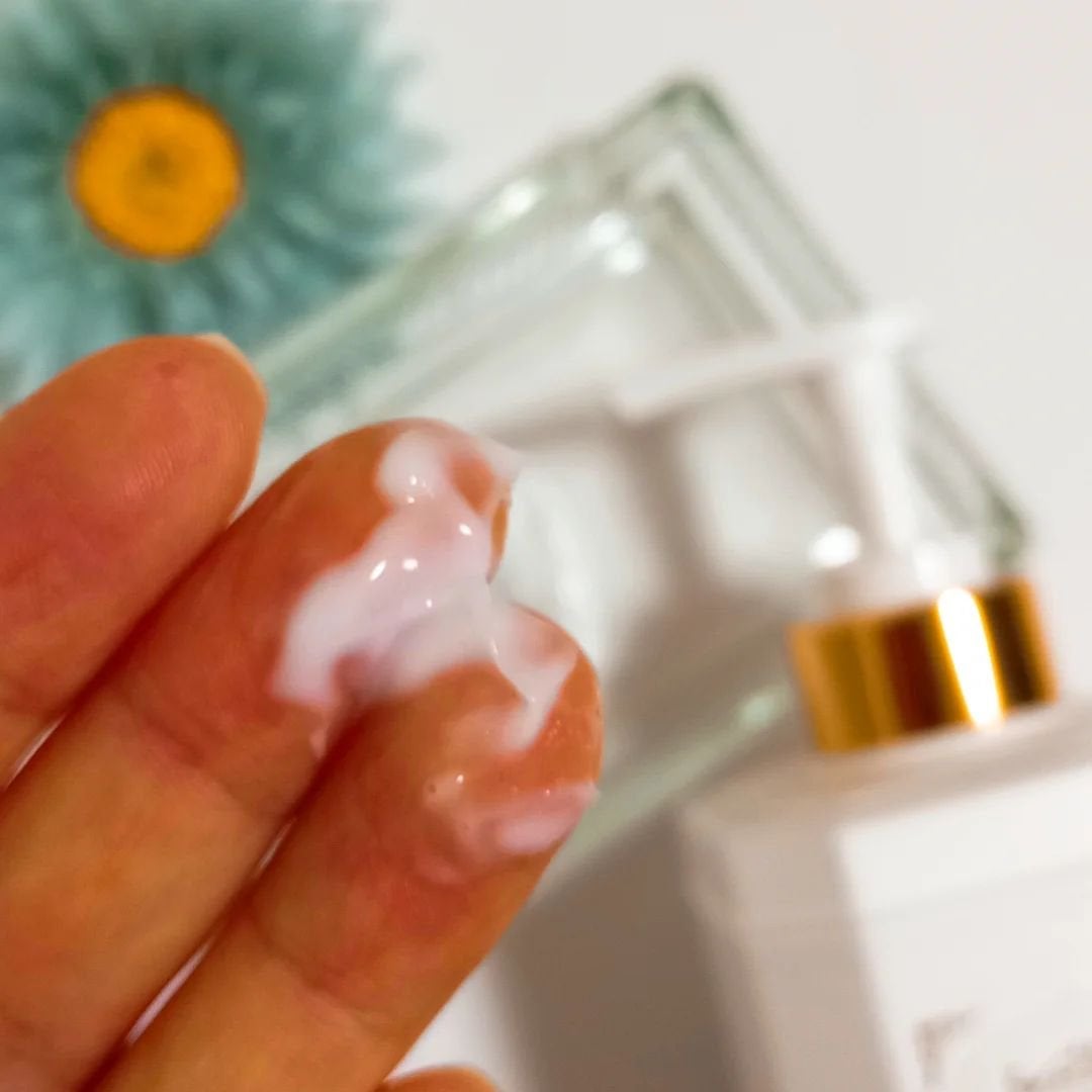 パフュームボディローション リリィムスクホワイトティー/TEABLESS/ボディローションを使ったクチコミ(4枚目)