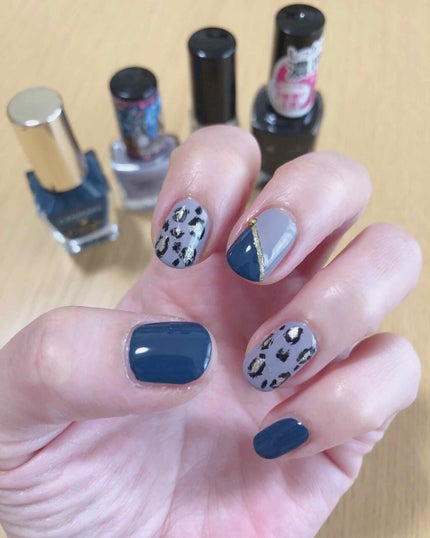 ゆり母 on LIPS 「レオパードネイルCANMAKEカラフルネイルズN27ネイビーミ..」(1枚目)