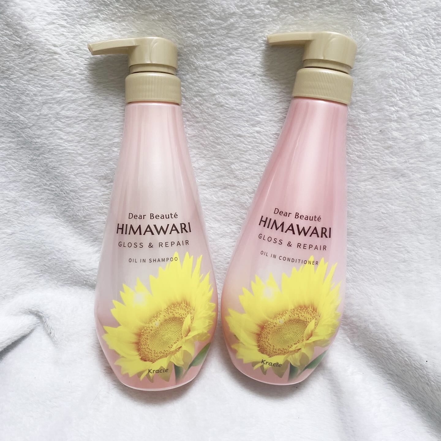 シャンプーとコンディショナーを変えました😆🫶
ディアボーテさんの「ディアボーテオイルインシャンプー＆コンディショナー（グロス＆リペア）」

匂いに惹かれてめっちゃ気になっていたんだけど想像以上に使い心地がよかった😆💓
うるおい＆ツヤ