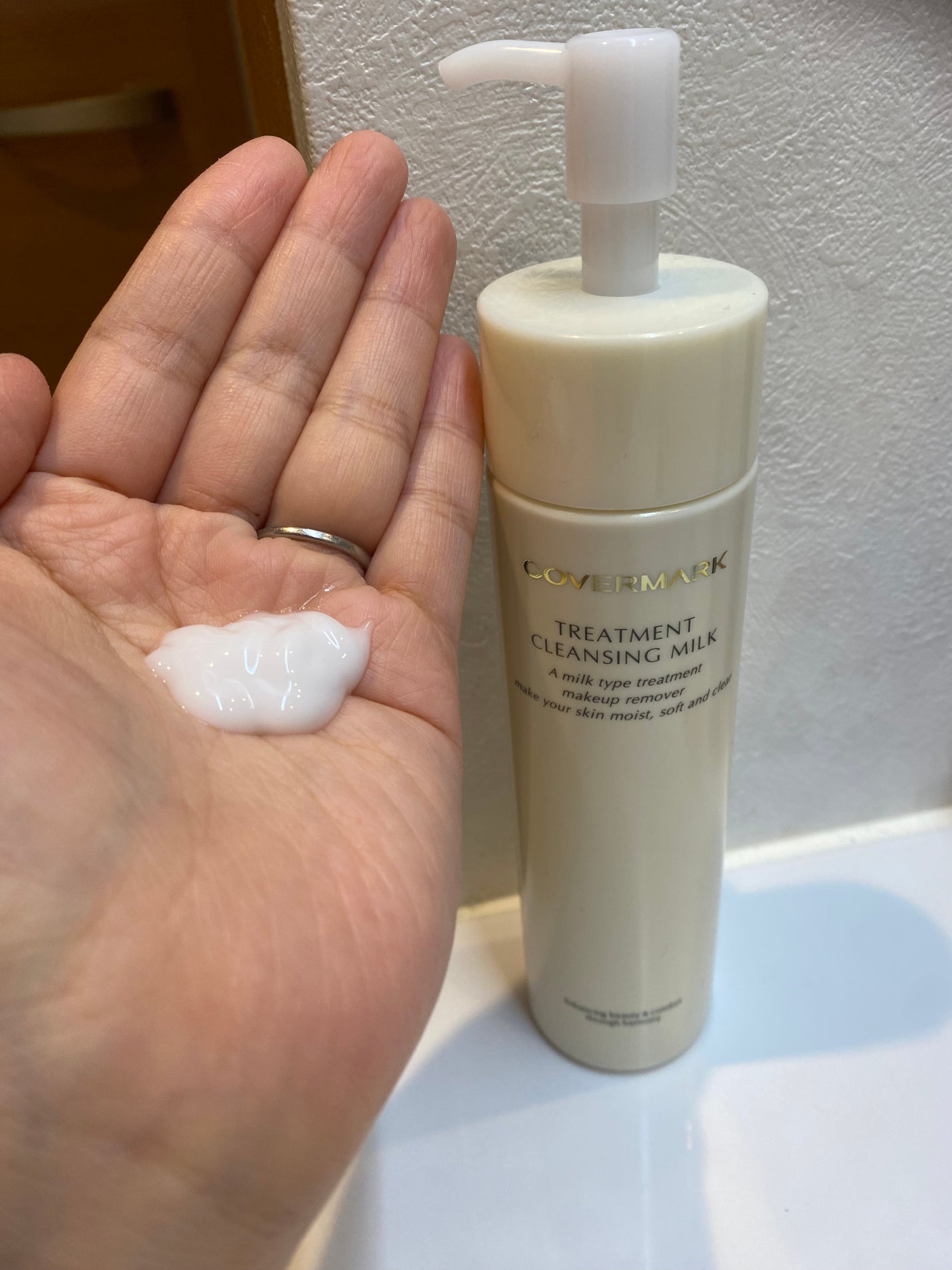 トリートメント クレンジング ミルク/COVERMARK/ミルククレンジングを使ったクチコミ(2枚目)