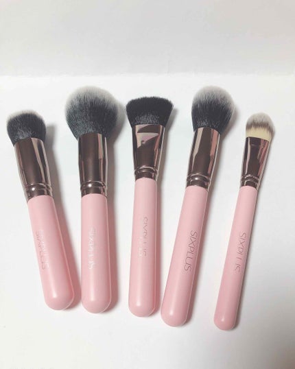 ピンク色 メイクブラシ15本セット/SIXPLUS/メイクブラシを使ったクチコミ(2枚目)