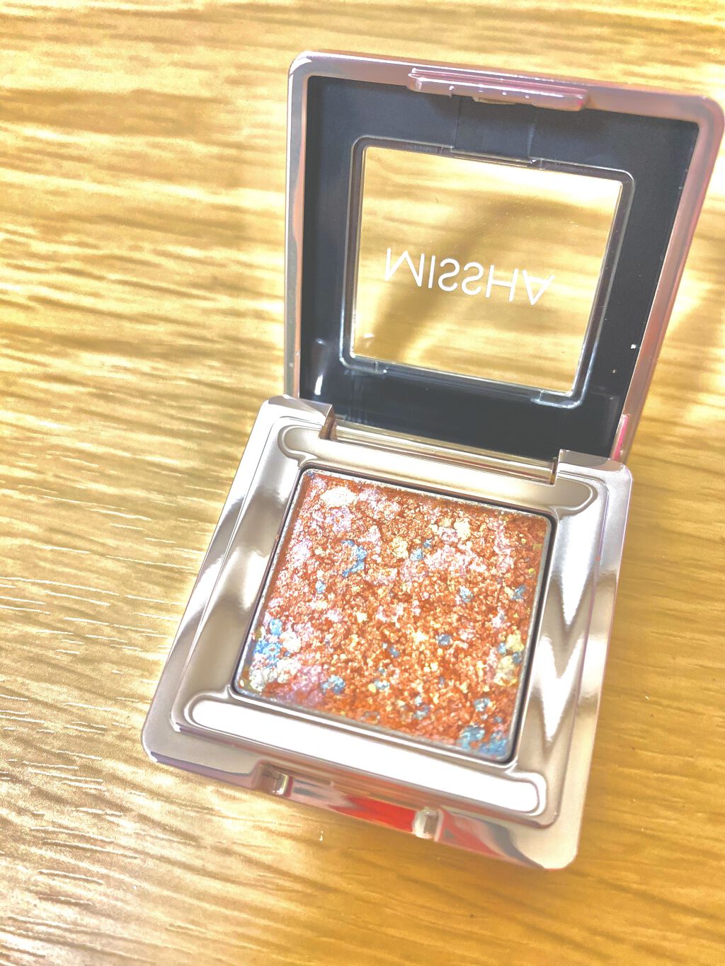 グリッタープリズム シャドウ/MISSHA/グリッターを使ったクチコミ（2枚目）