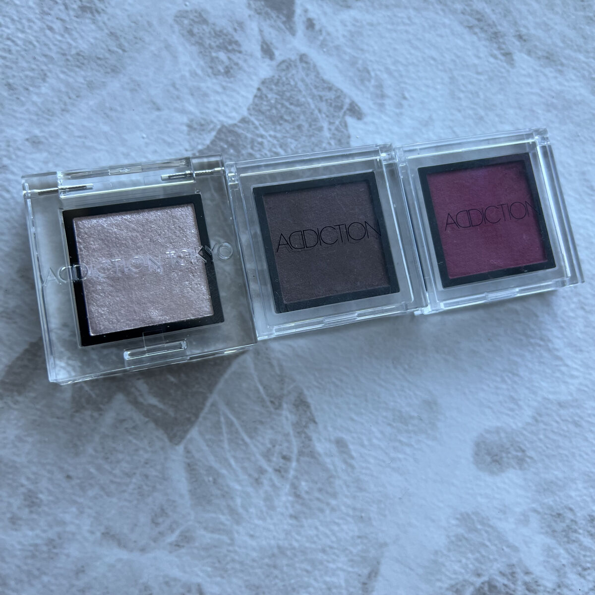 アディクション ザ アイシャドウ スパークル 011SP Snow Storm/ADDICTION/単色アイシャドウを使ったクチコミ（1枚目）