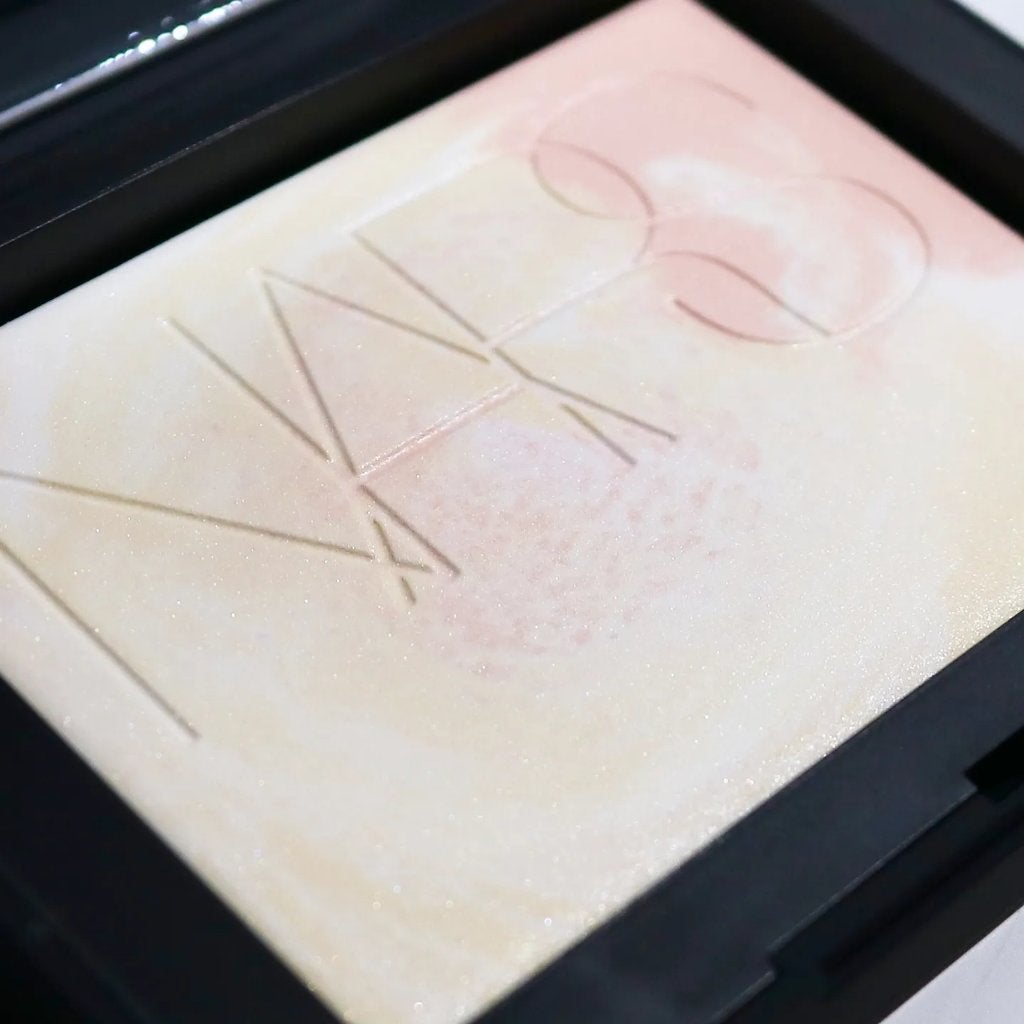 ライトリフレクティング プリズマティックパウダー/NARS/プレストパウダーを使ったクチコミ(1枚目)