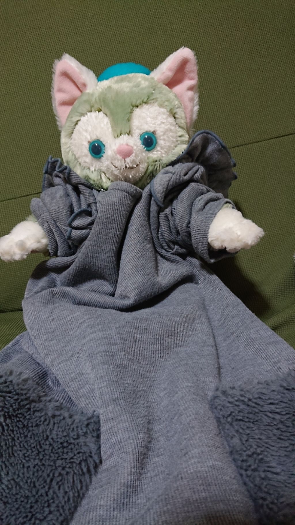 ミミちゃん on LIPS 「今年の10月頃、ディズニーシーで買ったうちの子たち❤️ご紹介致..」(4枚目)