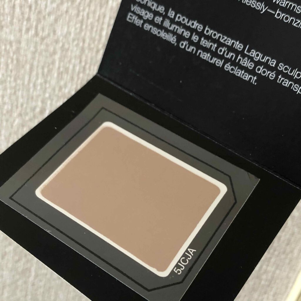 ブロンズパウダー/NARS/プレストパウダーを使ったクチコミ(2枚目)