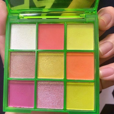 UR GLAM　BLOOMING EYE COLOR PALETTE/U R GLAM/アイシャドウパレットを使ったクチコミ（3枚目）