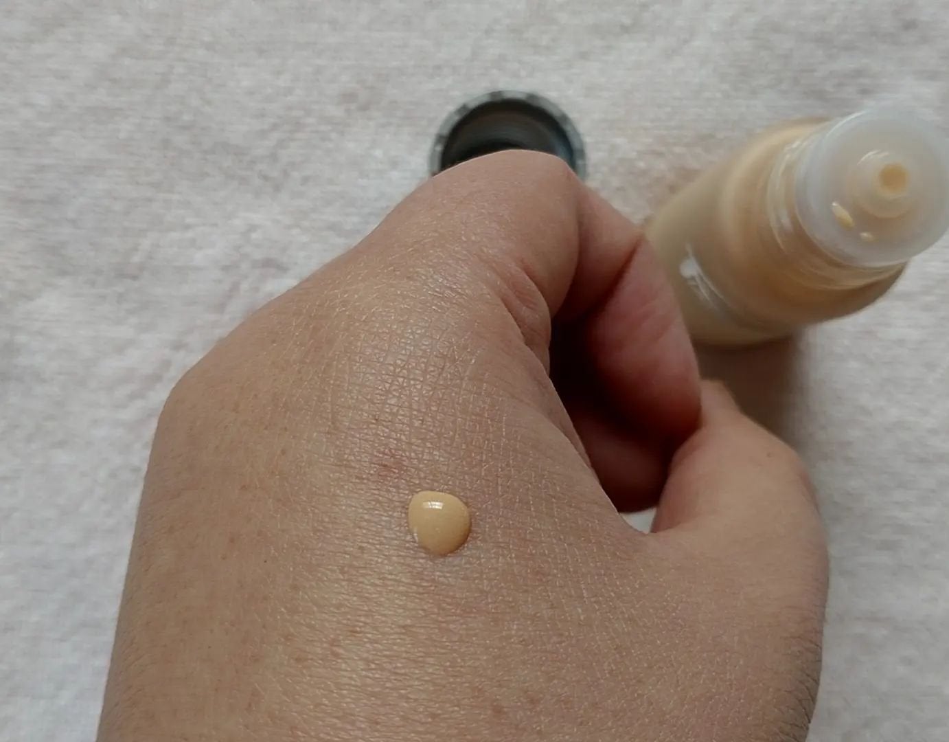 カラー (水おしろい)/ピアベルピア/リキッドファンデーションを使ったクチコミ(5枚目)