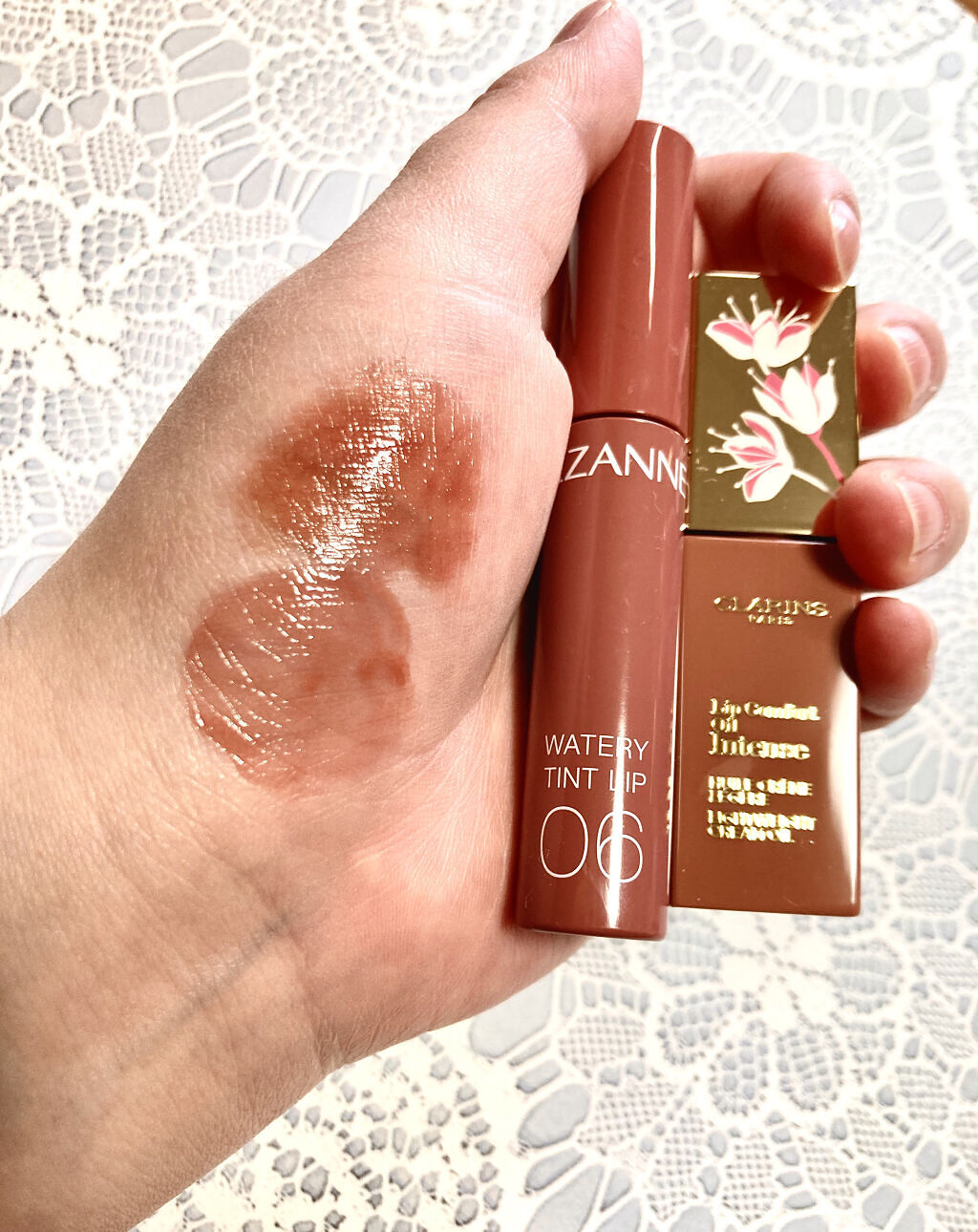 コンフォート リップオイル インテンス/CLARINS/リップグロスを使ったクチコミ（2枚目）