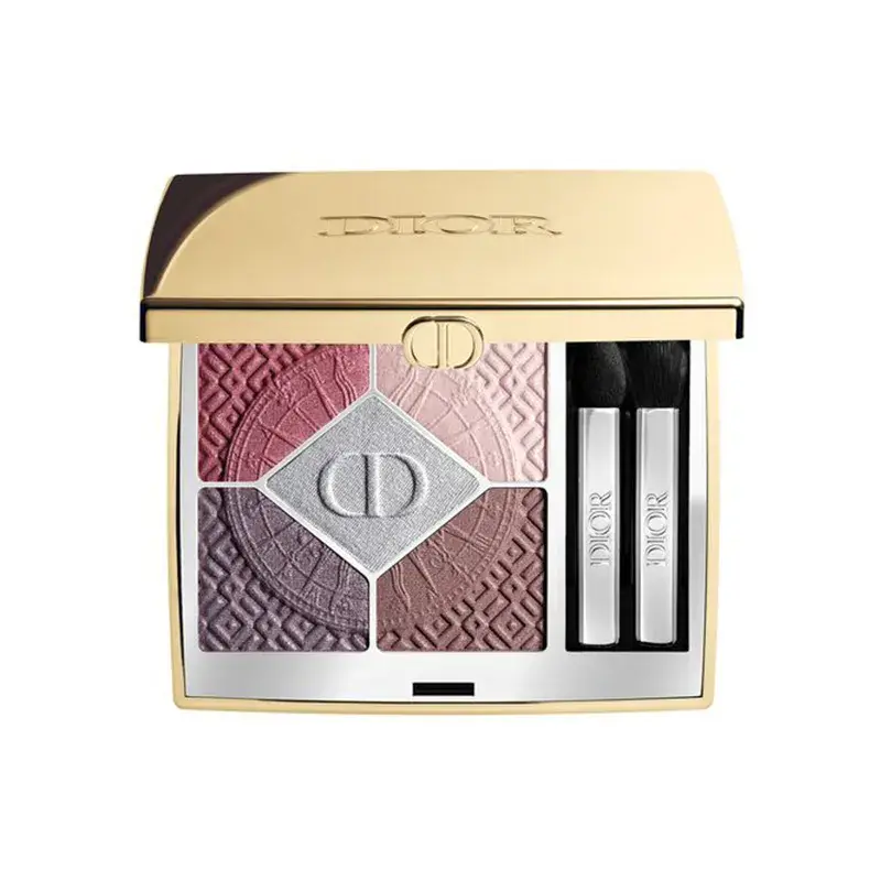 DIORから"黄金の舞踏会"をテーマにした2024クリスマスコフレが登場!サンククルールの限定色や限定デザインのリップなどの画像