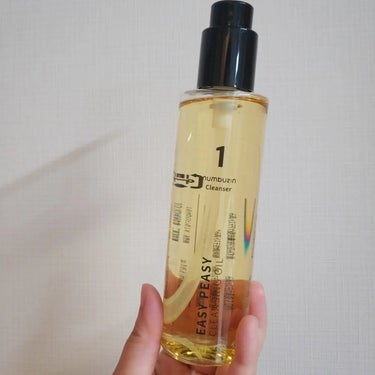 numbuzin
1番 さっぱりすっきりクレンジングオイル　200ml

最近気にいって使ってるナンバーズイン✨
オイルだけど化粧を落とす時の感触は柔らかく
肌に乗せるとサラサラとオイルでクレンジングで