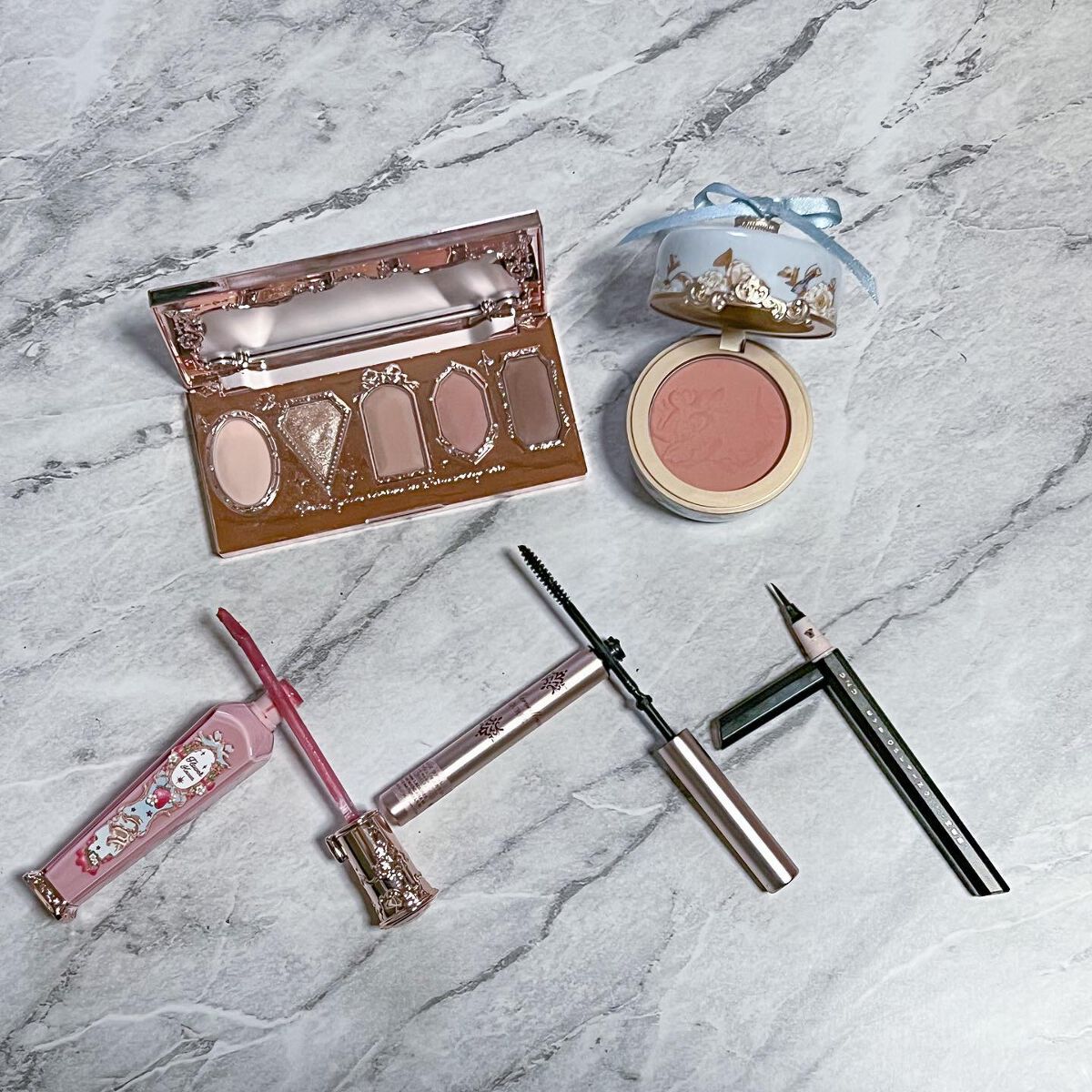 7 SHADES OF BLACK/UZU BY FLOWFUSHI/リキッドアイライナーを使ったクチコミ(2枚目)