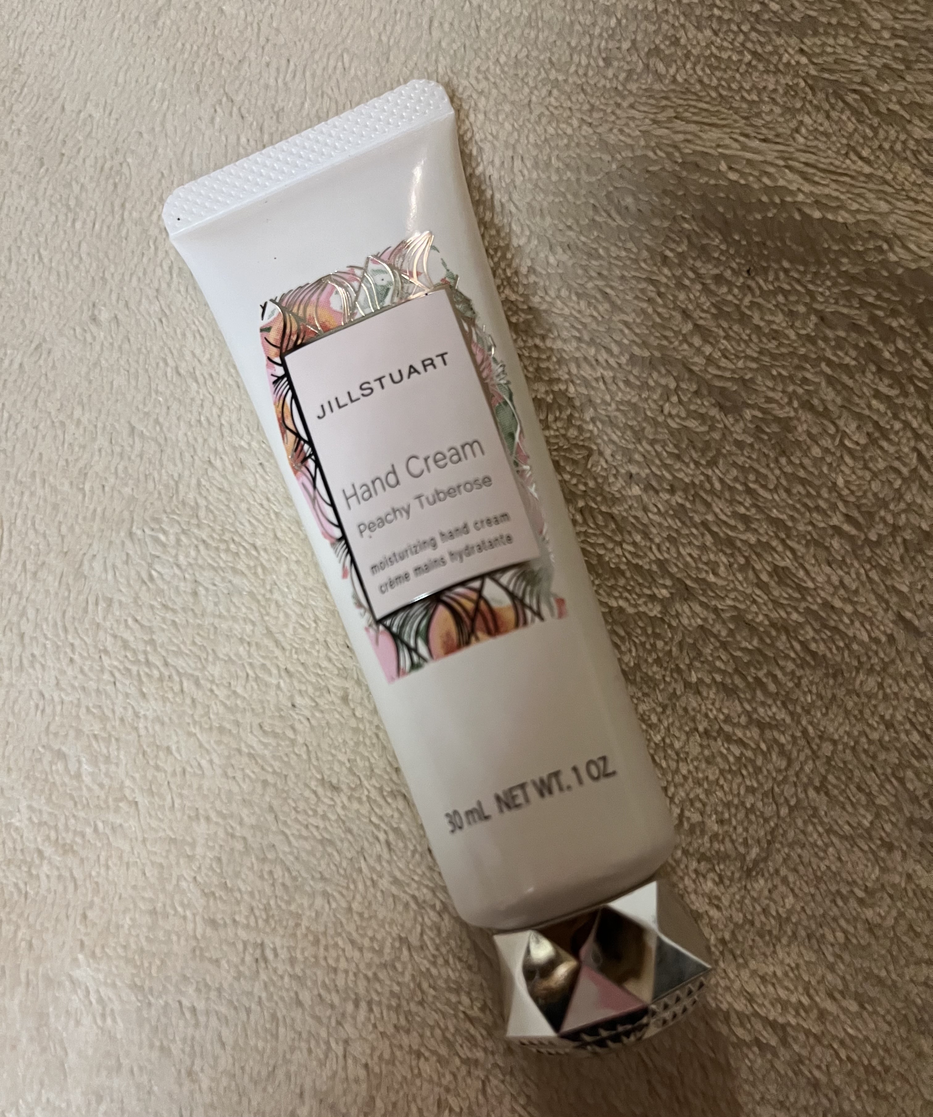 ハンドクリーム ピーチーチュベローズ/JILL STUART/ハンドクリームを使ったクチコミ（1枚目）