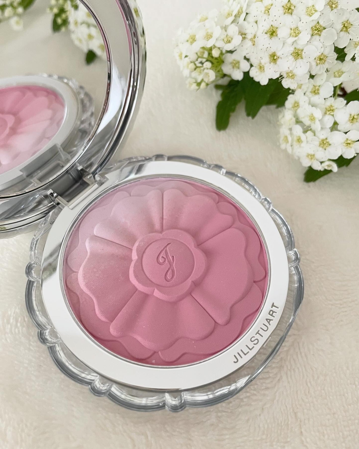 ジルスチュアート パステルペタル ブラッシュ/JILL STUART/パウダーチークを使ったクチコミ(4枚目)