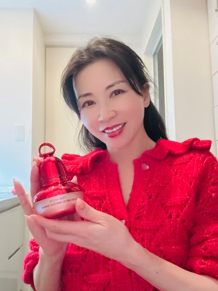 シューマジゴールド糸リフティングクリーム+EMS美顔器/MEDITHERAPY/フェイスクリームを使ったクチコミ(1枚目)