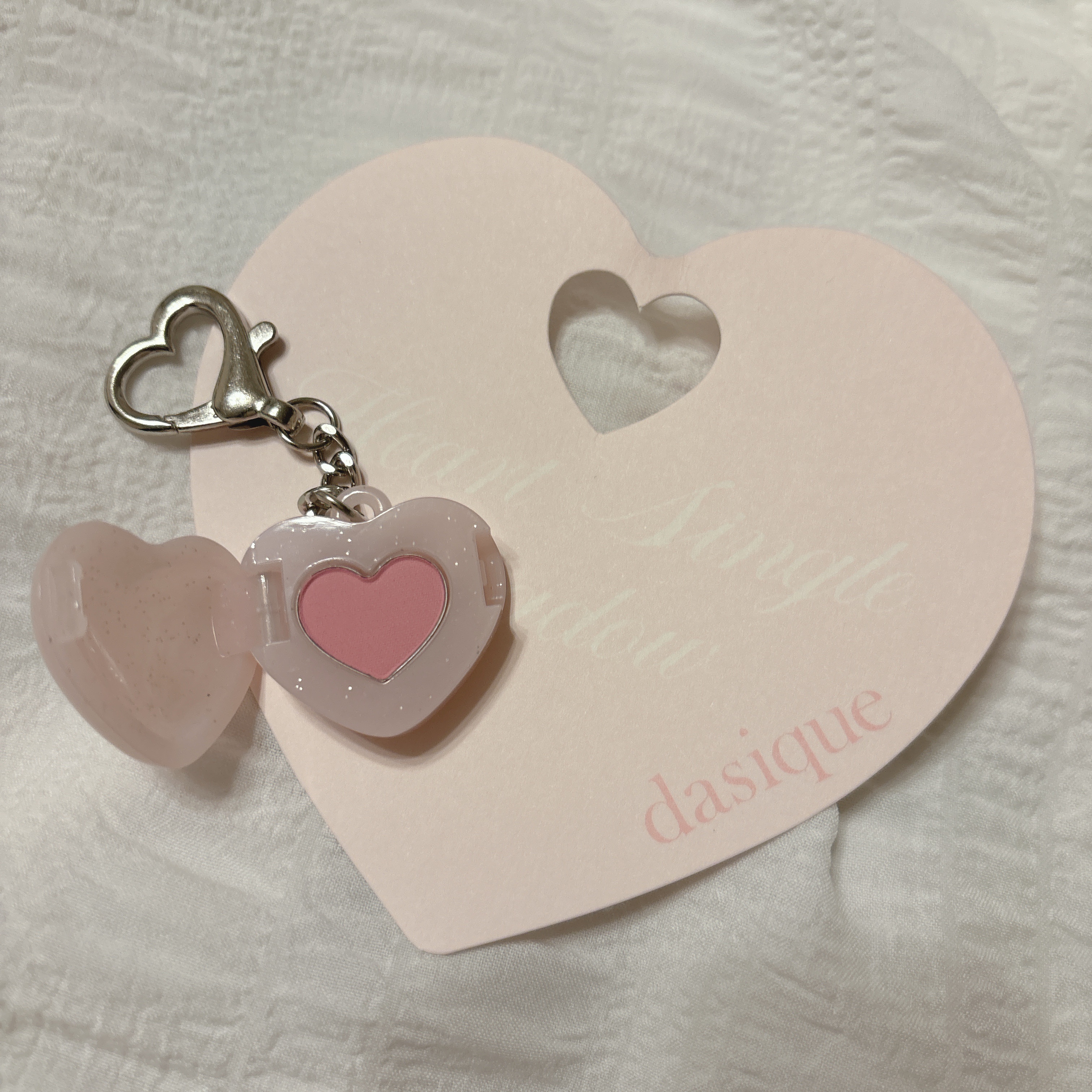 ハートキーリングシングルシャドウ/dasique/単色アイシャドウを使ったクチコミ（2枚目）