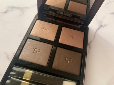 アイ カラー クォード/TOM FORD BEAUTY/アイシャドウパレットを使ったクチコミ（2枚目）