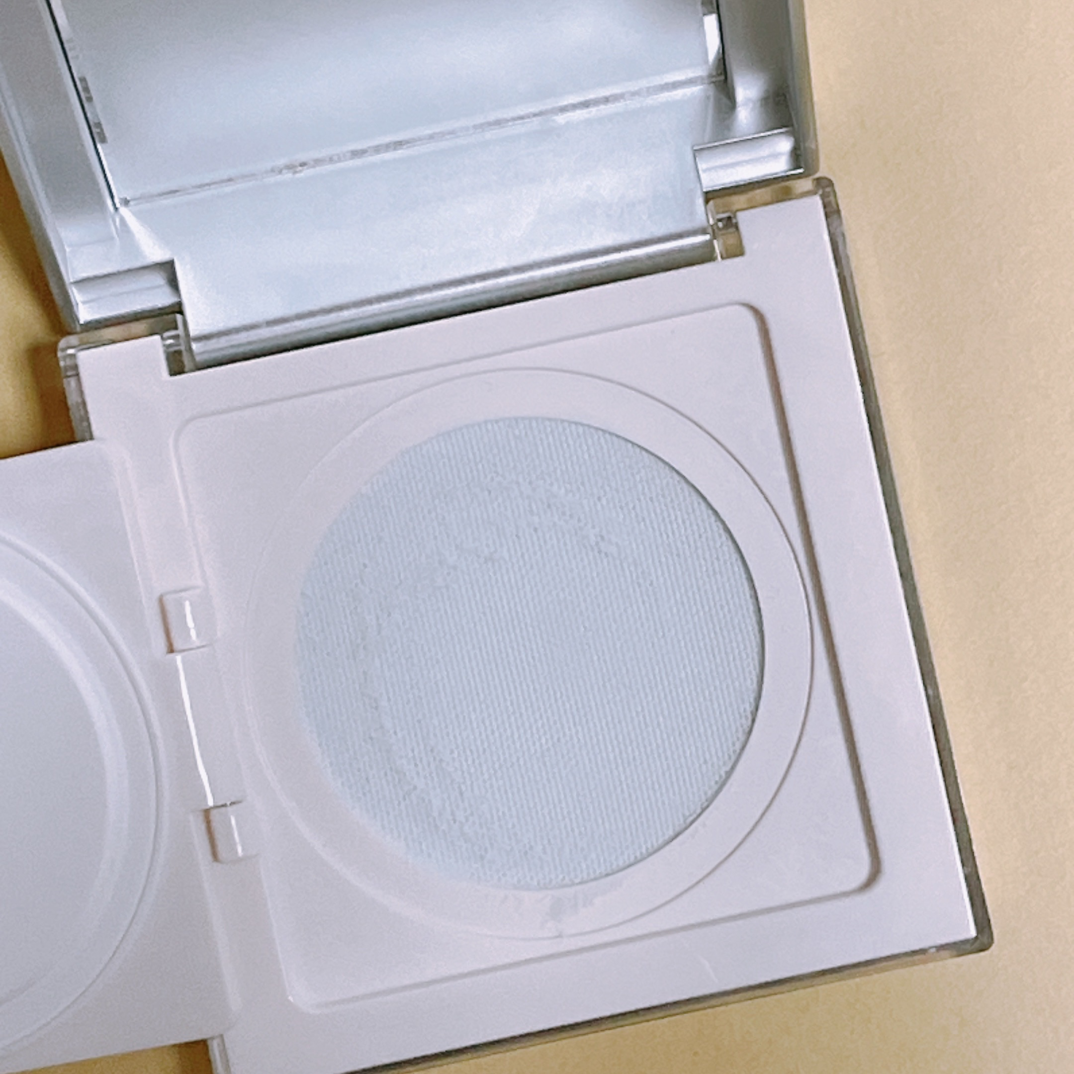 トランスルーシェントブルーリングルースパウダー 【デニムシリーズ限定】/PERFECT DIARY/ルースパウダーを使ったクチコミ（3枚目）