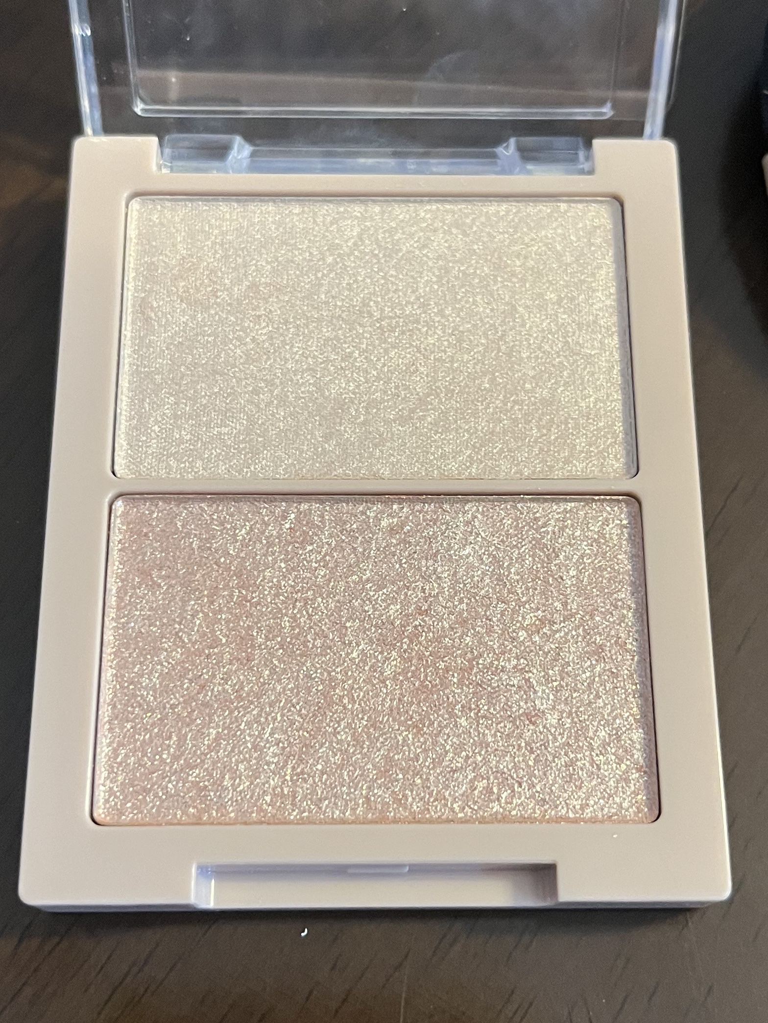 N&D パールハイライト/aZTK/パウダーハイライトを使ったクチコミ（1枚目）