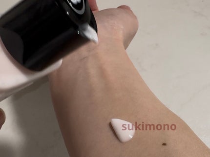 M on LIPS 「別の香りが良かったかも。塗った後にかなり甘めな香りが漂います。..」(8枚目)