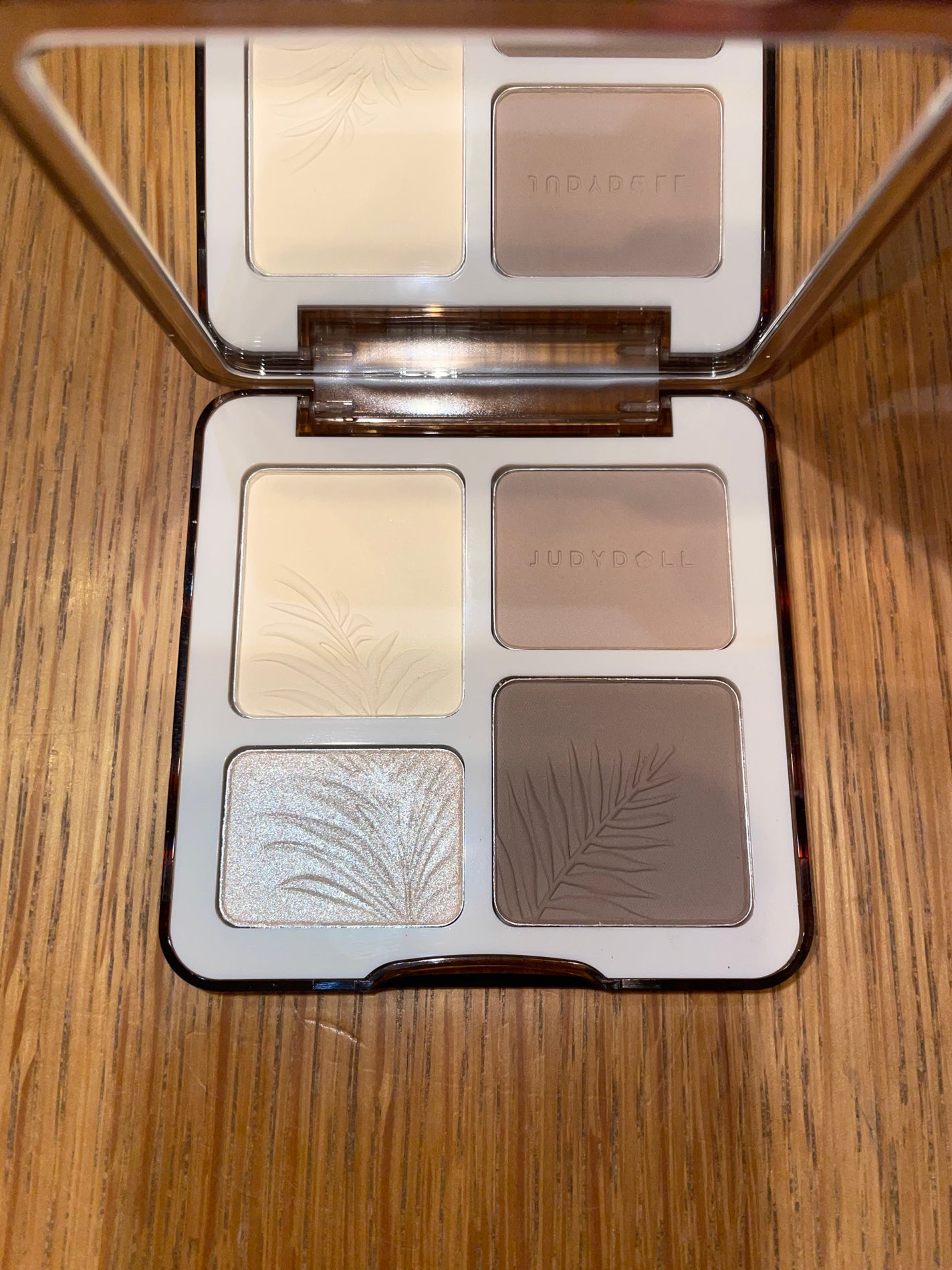 JUDYDOLL メリハリマスターパレット/JUDYDOLL/パウダーハイライトを使ったクチコミ(2枚目)