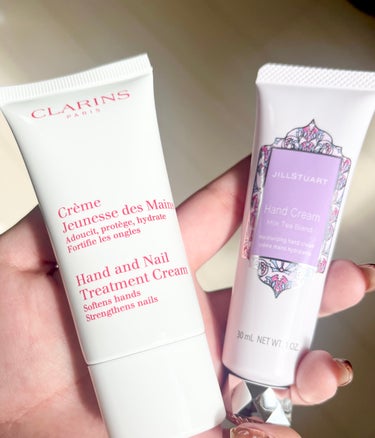 ハンド／ネイル トリートメント クリーム/CLARINS/ハンドクリームを使ったクチコミ（2枚目）