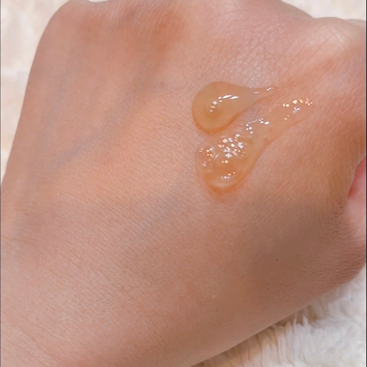 グルタチオングロウアンプル/MEDICUBE/美容液を使ったクチコミ(4枚目)