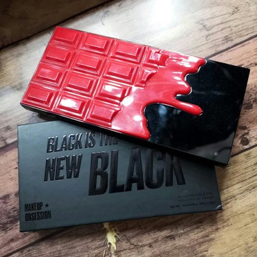 Blood Chocolate Eyeshadow Palette﻿/MAKEUP REVOLUTION/アイシャドウパレットを使ったクチコミ（3枚目）