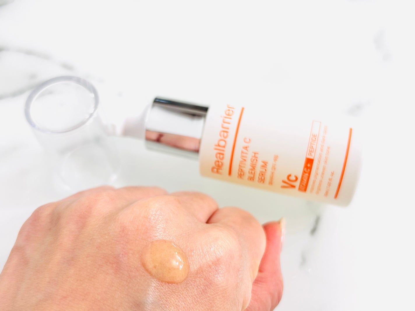 レチ二オールポアタイトニングセラム/Real Barrier/美容液を使ったクチコミ(4枚目)