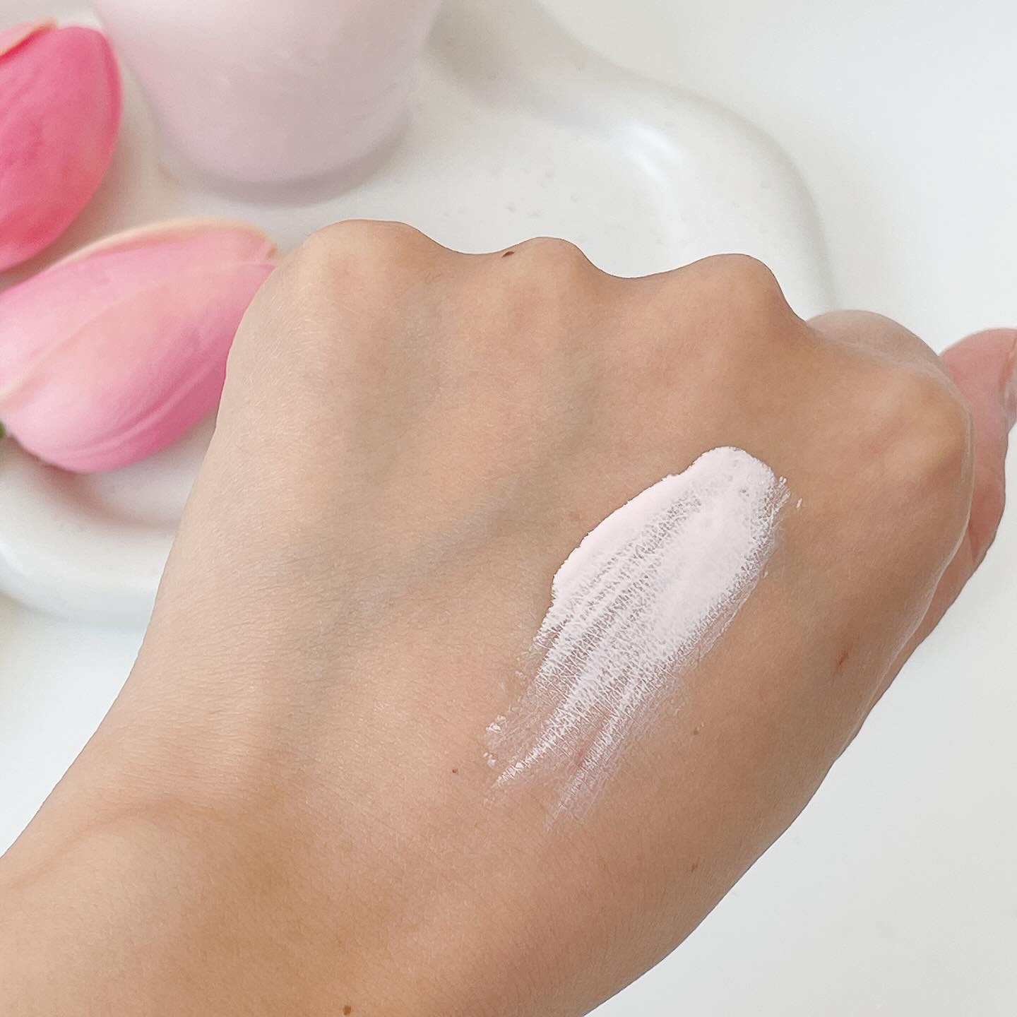 モイスチュアライジング プライマー/PAUL & JOE BEAUTE/化粧下地を使ったクチコミ（3枚目）