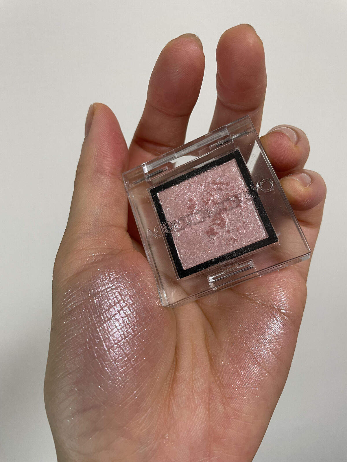 アディクション ザ アイシャドウ スパークル 012SP Tiny Ballerina/ADDICTION/単色アイシャドウを使ったクチコミ（3枚目）