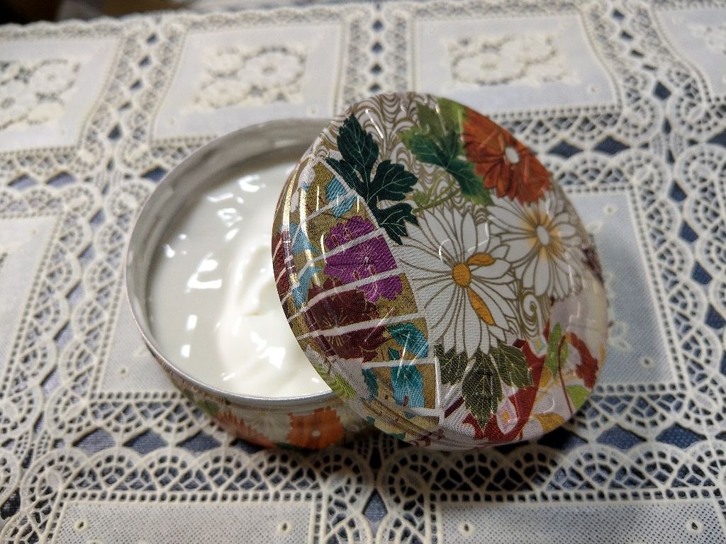 ニベア クリームケア リップバーム はちみつの香り/ニベア/リップケアを使ったクチコミ（2枚目）