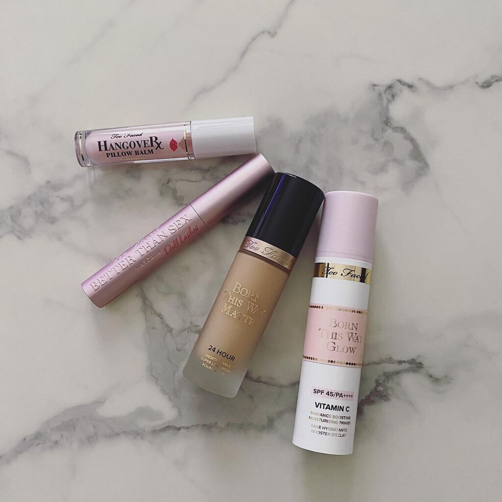 ボーン ディス ウェイ グロウ モイスチュアライジング メイクアップ プライマー/Too Faced/化粧下地を使ったクチコミ（1枚目）