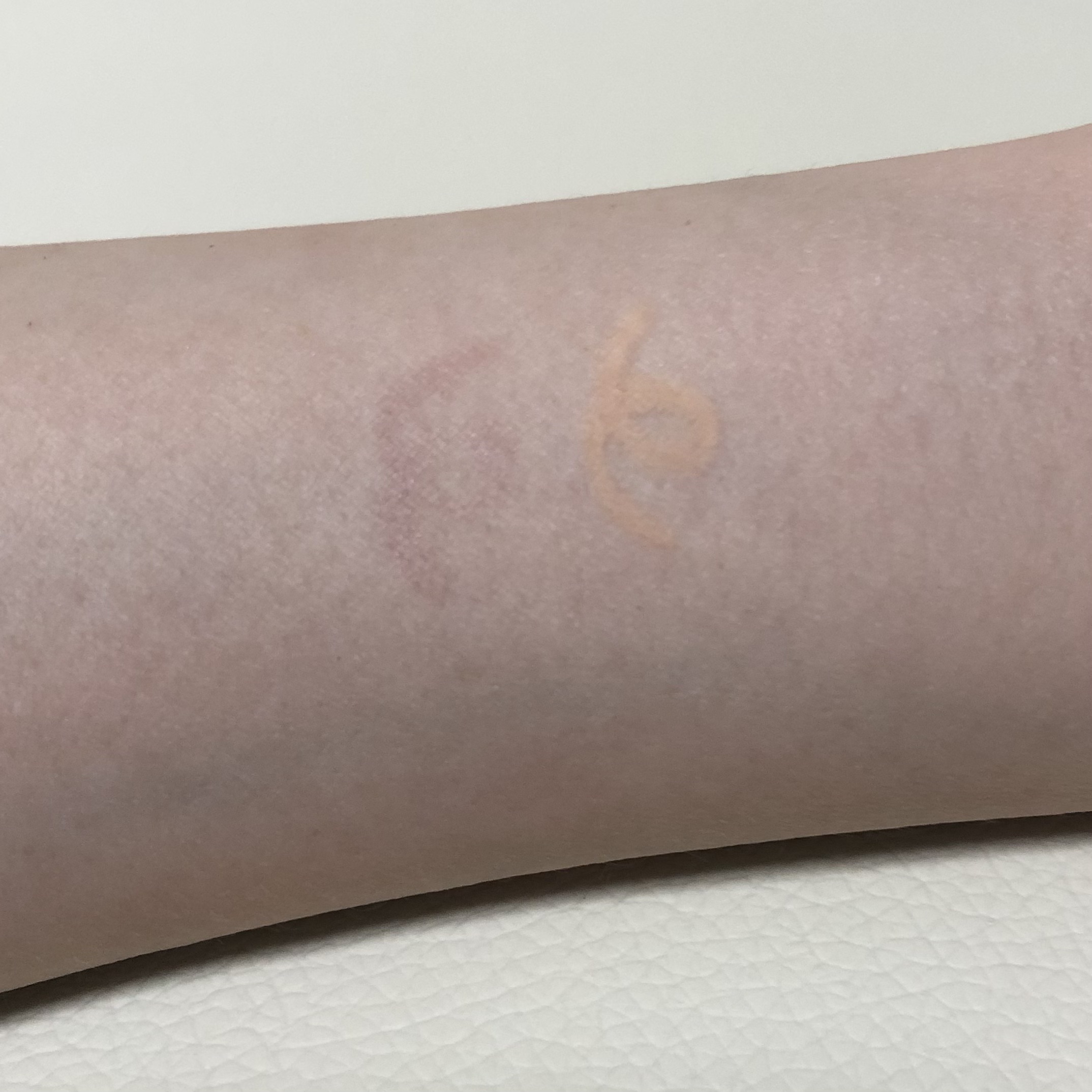 描くアイゾーンコンシーラー/CEZANNE/ペンシルコンシーラーを使ったクチコミ（2枚目）