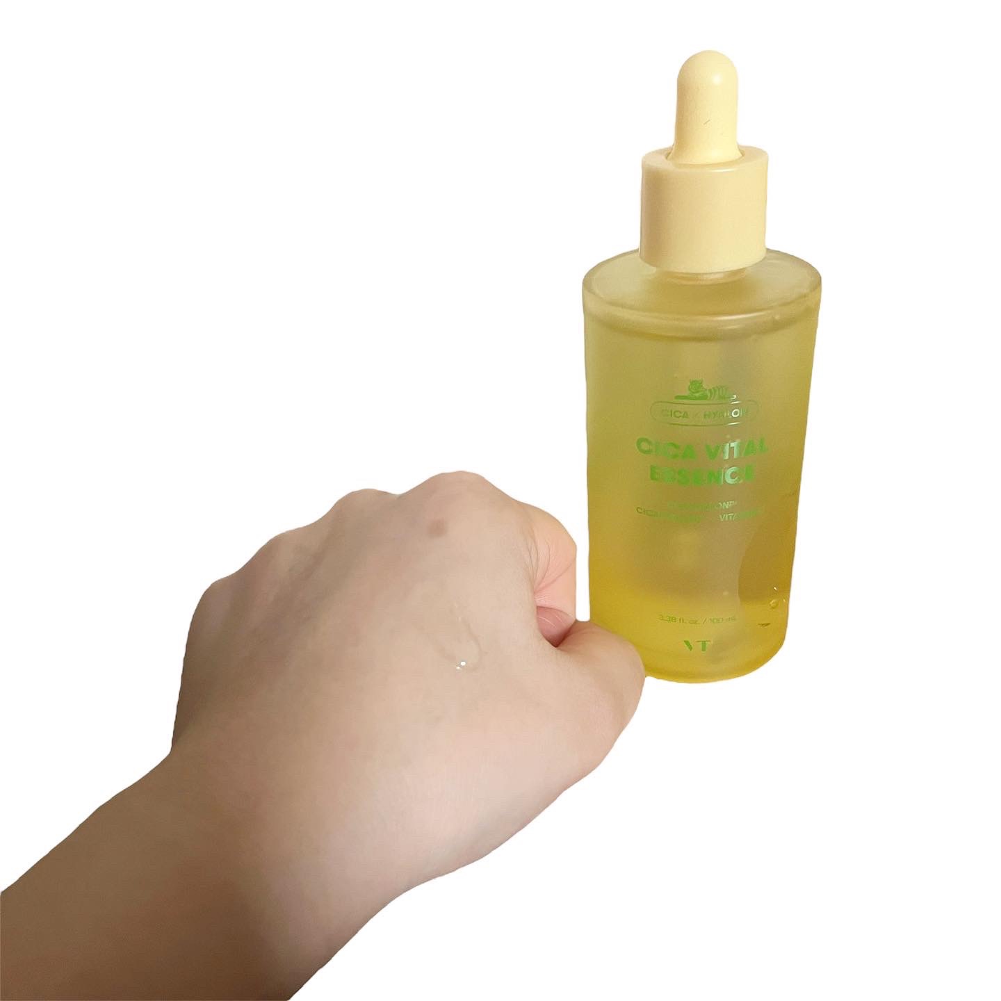 シカバイタル エッセンス/VT/美容液を使ったクチコミ（3枚目）