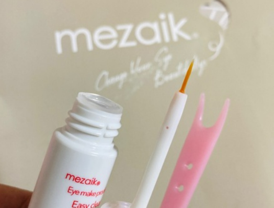 メザイク イージークリア 接着クリアタイプ/メザイク/二重まぶた用アイテムを使ったクチコミ(1枚目)