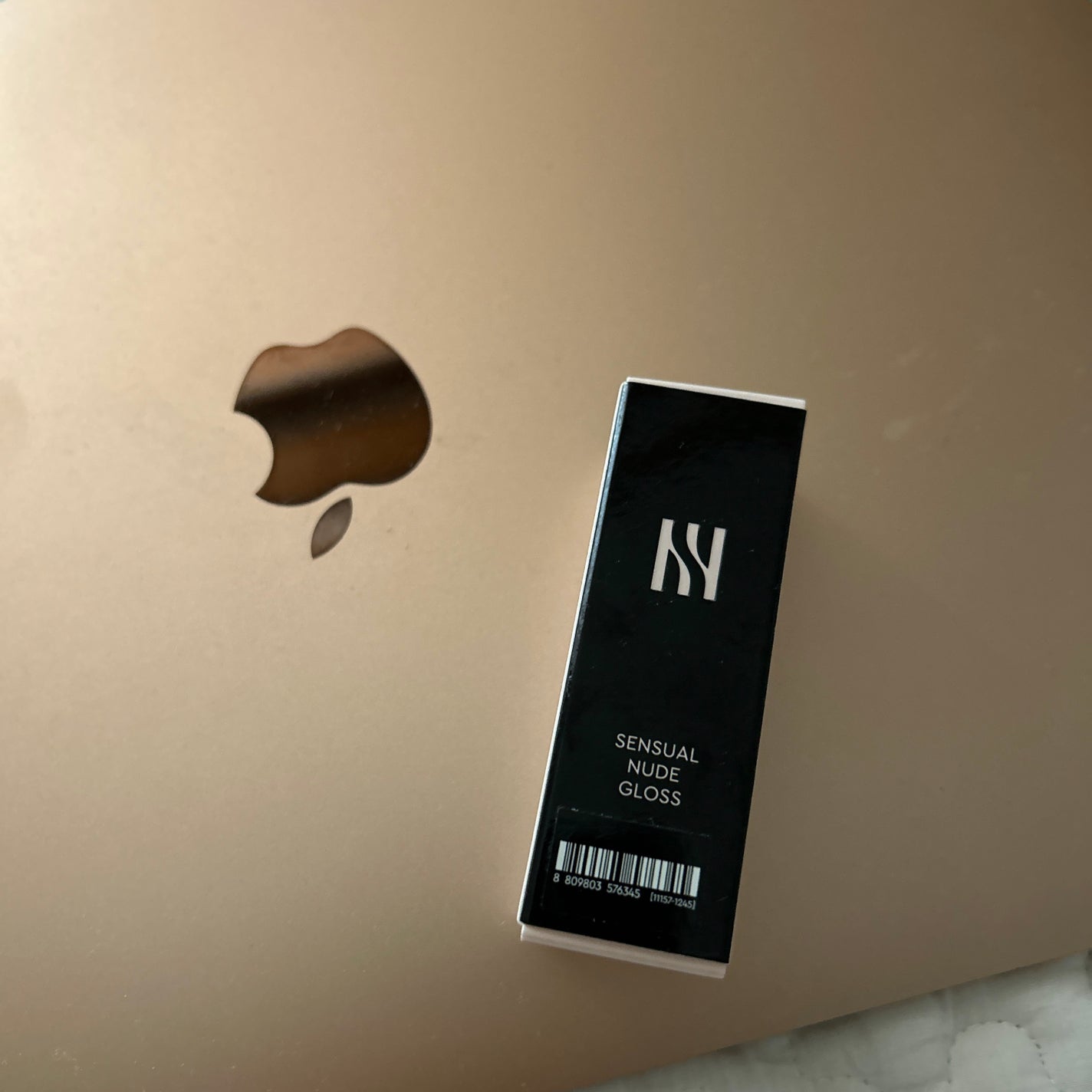 センシュアルヌードグロス/HERA/リップグロスを使ったクチコミ(3枚目)