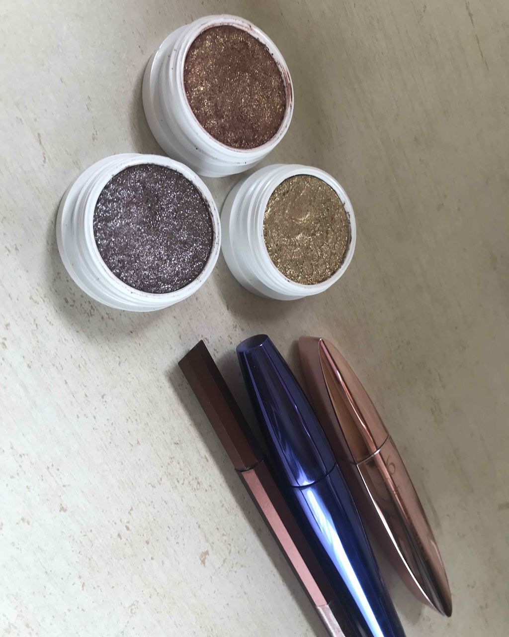 Super Shock Shadow/ColourPop/単色アイシャドウを使ったクチコミ（2枚目）