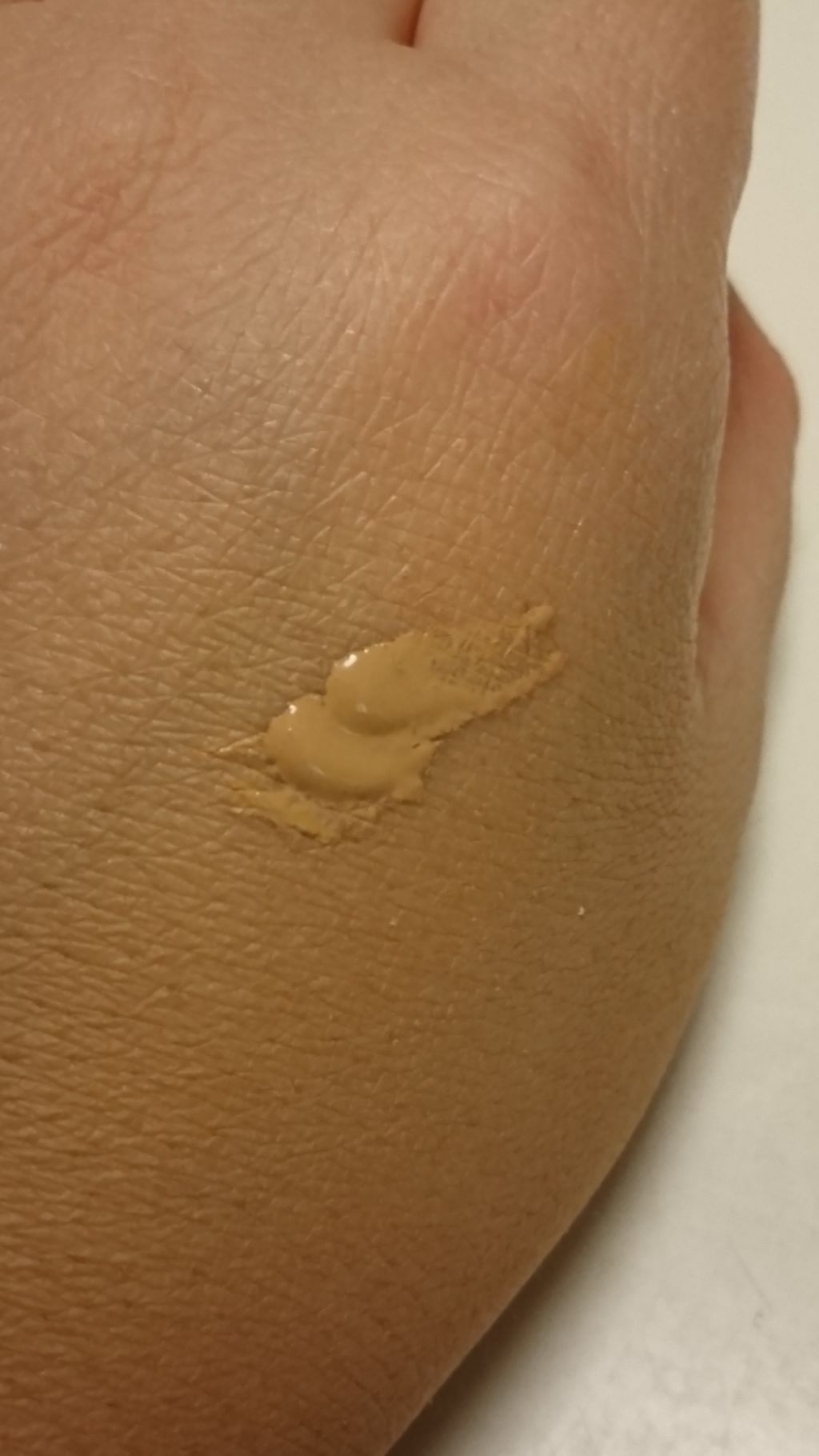 STリキッドファンデーション/crayontouch-me/リキッドファンデーションを使ったクチコミ（2枚目）