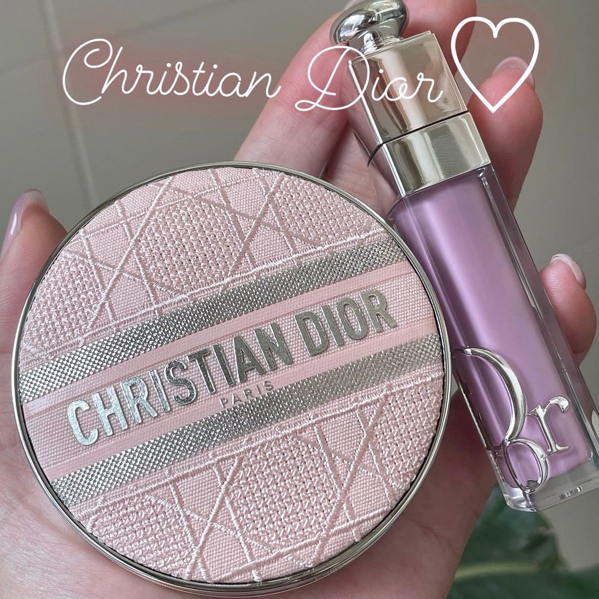ディオールスキン フォーエヴァー クッション ケース（数量限定品） ピンク エンブロイダード カナ―ジュ ケース/Dior/その他化粧小物を使ったクチコミ（1枚目）