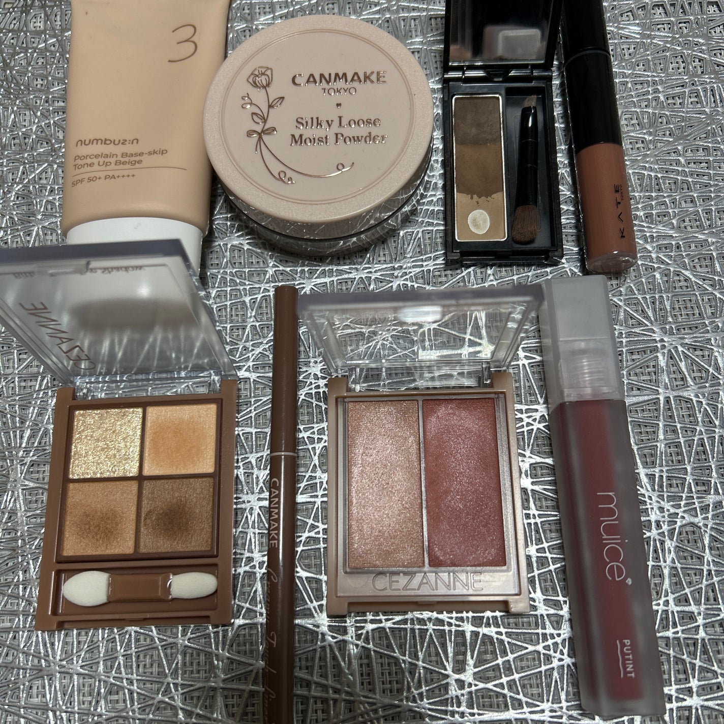 ケイト デザイニングアイブロウ3D/KATE/パウダーアイブロウを使ったクチコミ(2枚目)