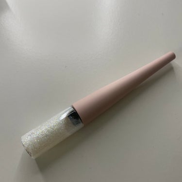 PHOEBE BEAUTY UP
マルチグリッタースノークリア

細かいラメがすごく可愛い🩷
速乾で、ピタッとよれにくいのもいい感じ！

#PHOEBE BEAUTY UP
#マルチグリッタースノークリ