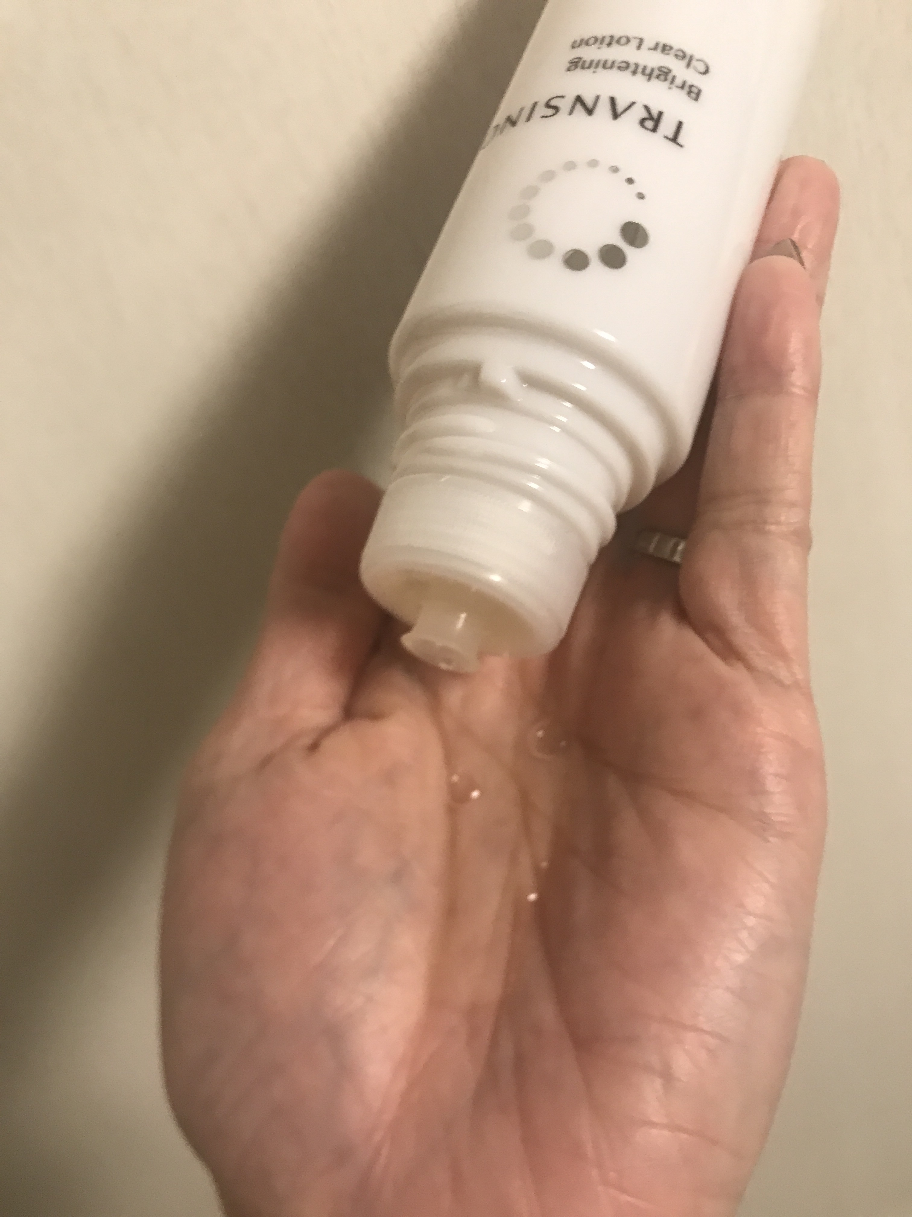トランシーノ薬用ブライトニングクリアローション/トランシーノ/化粧水を使ったクチコミ（3枚目）