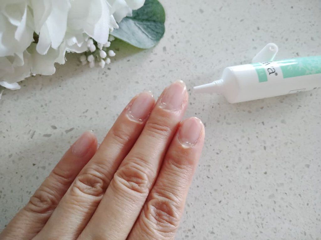爪用ジェル nava（ナーバ）/ベリタス/ネイルオイル・トリートメントを使ったクチコミ（2枚目）