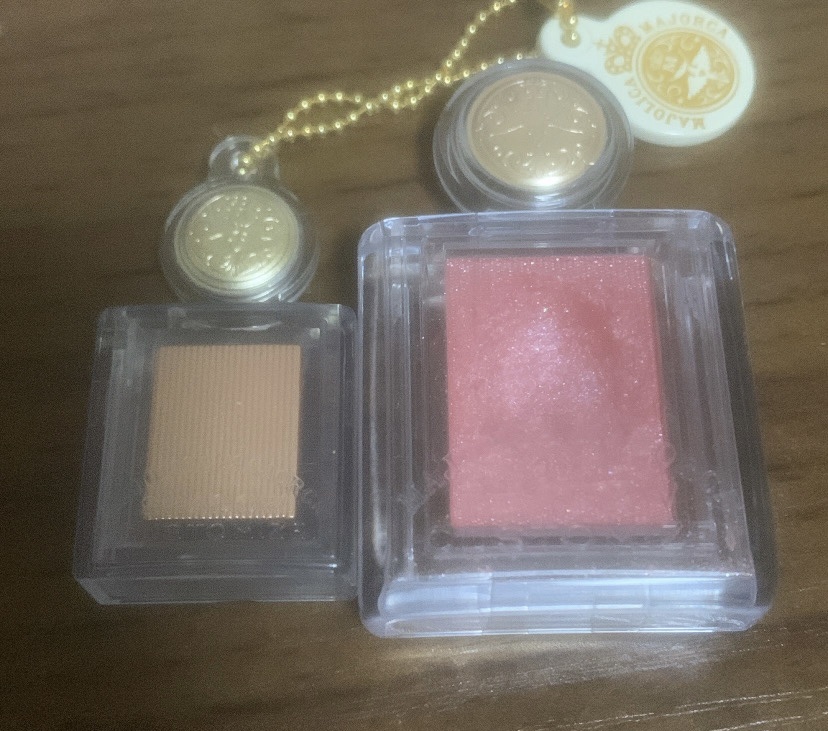 シャドーカスタマイズ/MAJOLICA MAJORCA/単色アイシャドウを使ったクチコミ（2枚目）