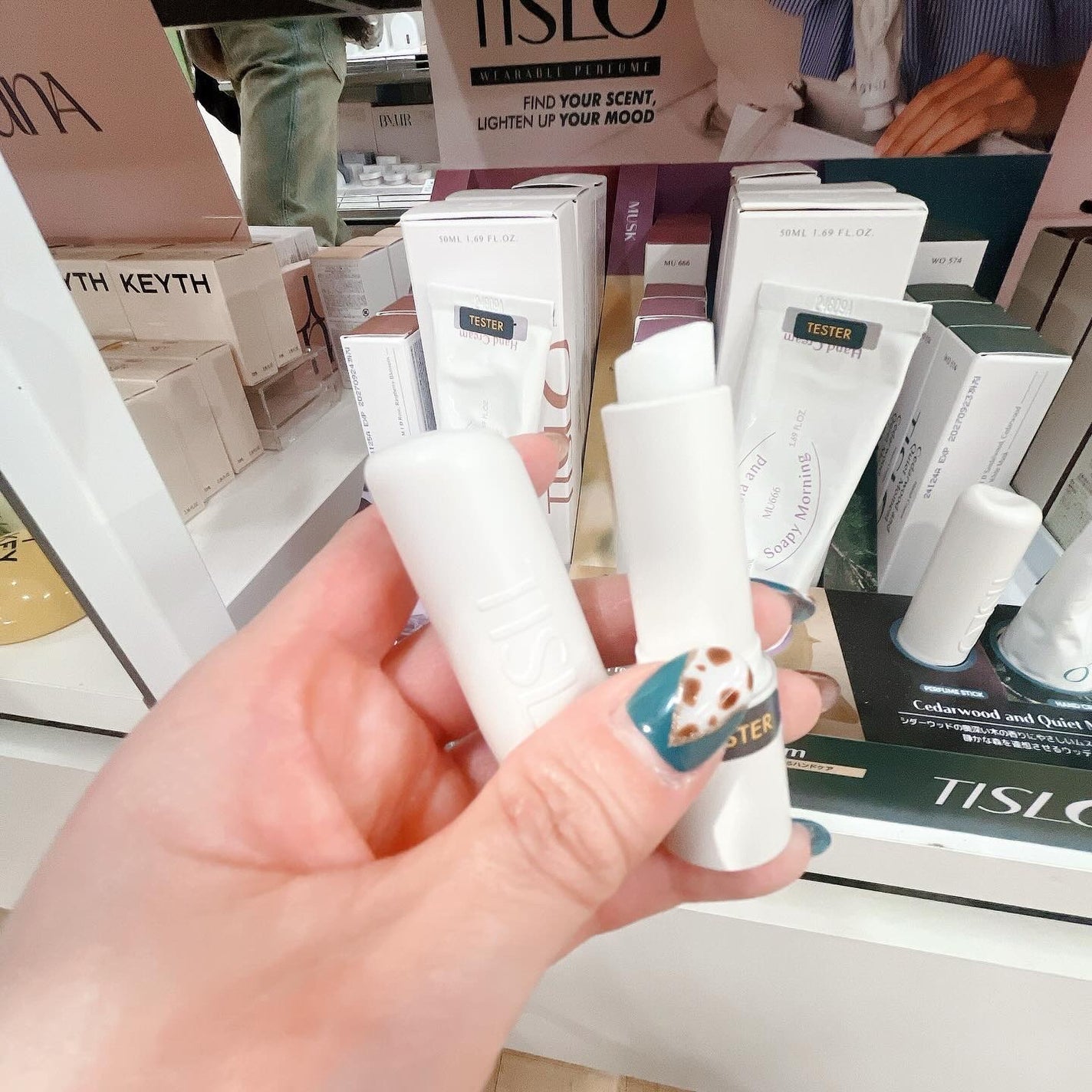 kchan on LIPS 「。・:+°。#PR・:+°。@tislo.official_j..」(7枚目)