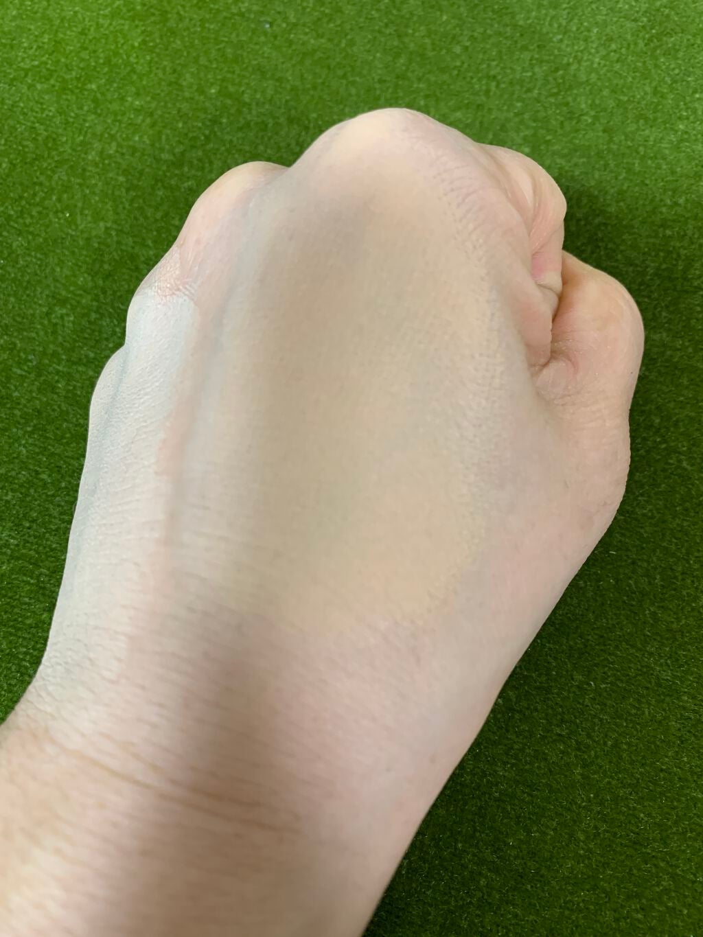 エアブラシ フローレス ファンデーション/Charlotte Tilbury/リキッドファンデーションを使ったクチコミ(2枚目)