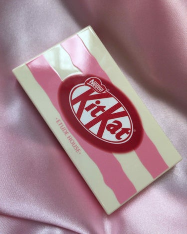 ˚✧₊エチュードハウス˚✧₊
       →play color eyes mini 
       →Kitkat strawberry tiramisu


*・゜゜・*:.。..。.:*・゜・*