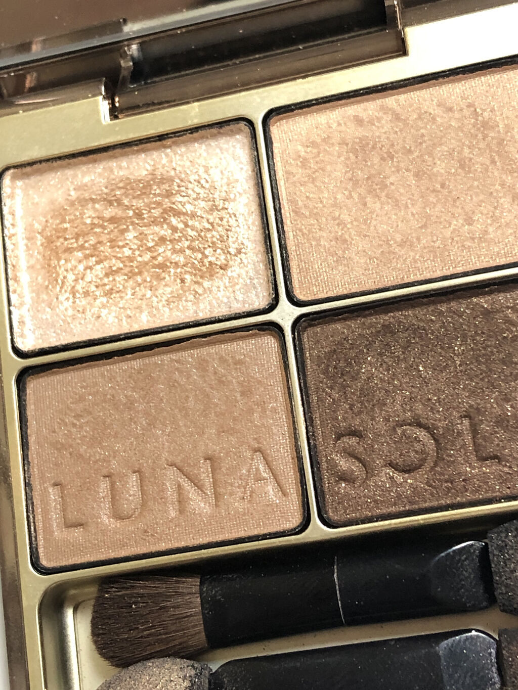 ライティングアイズ 07 Shiny Beige/LUNASOL/単色アイシャドウを使ったクチコミ（3枚目）